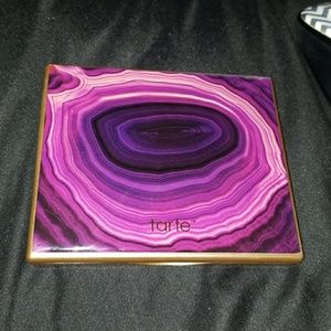 Tarte be mattenificent eyeshadow palette
